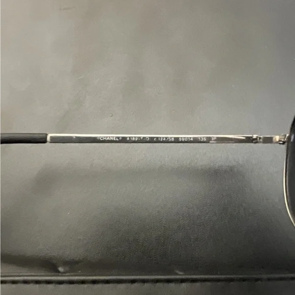 Vintage CHANEL 4189 Aviator Mirror Sunglasses Made In Italy